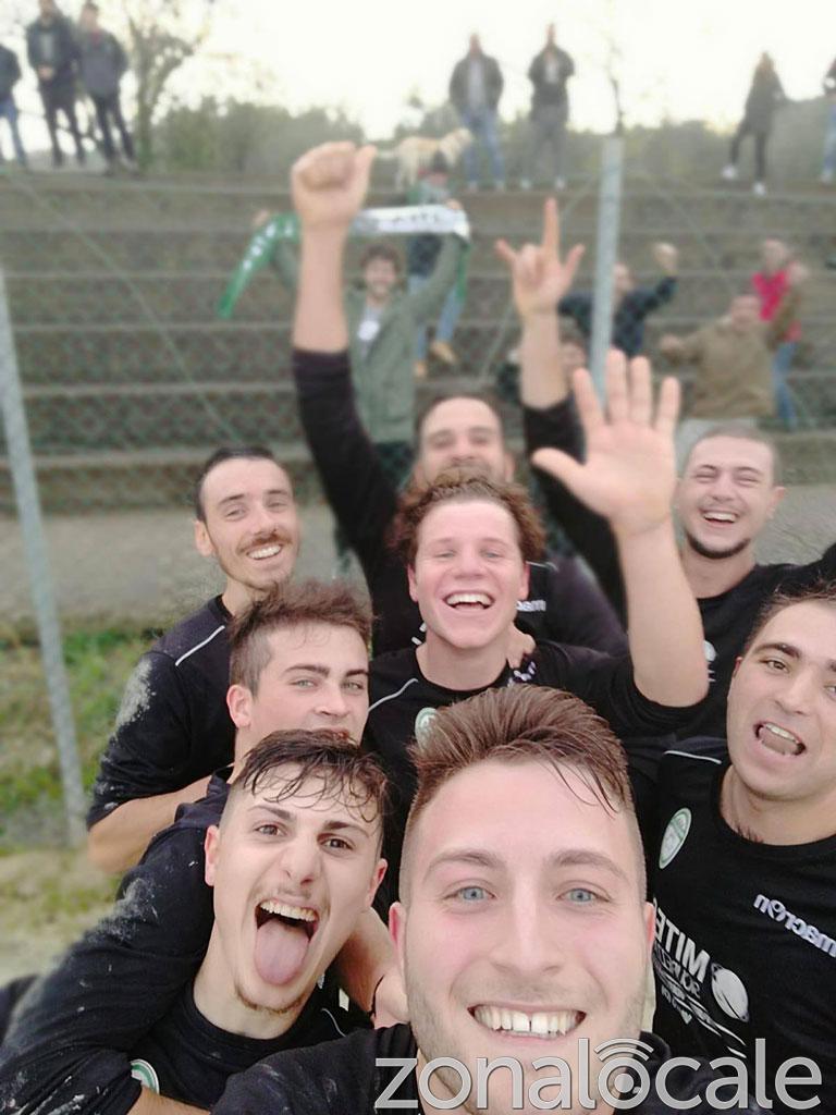 Selfie "alla Totti" di Del Gianco (Odorisiana)