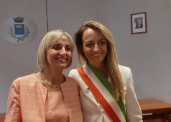 A sinistra, il presidente del Consiglio comunale, Tiziana Magnacca, ed Emanuela De Nicolis, sindaco di San Salvo