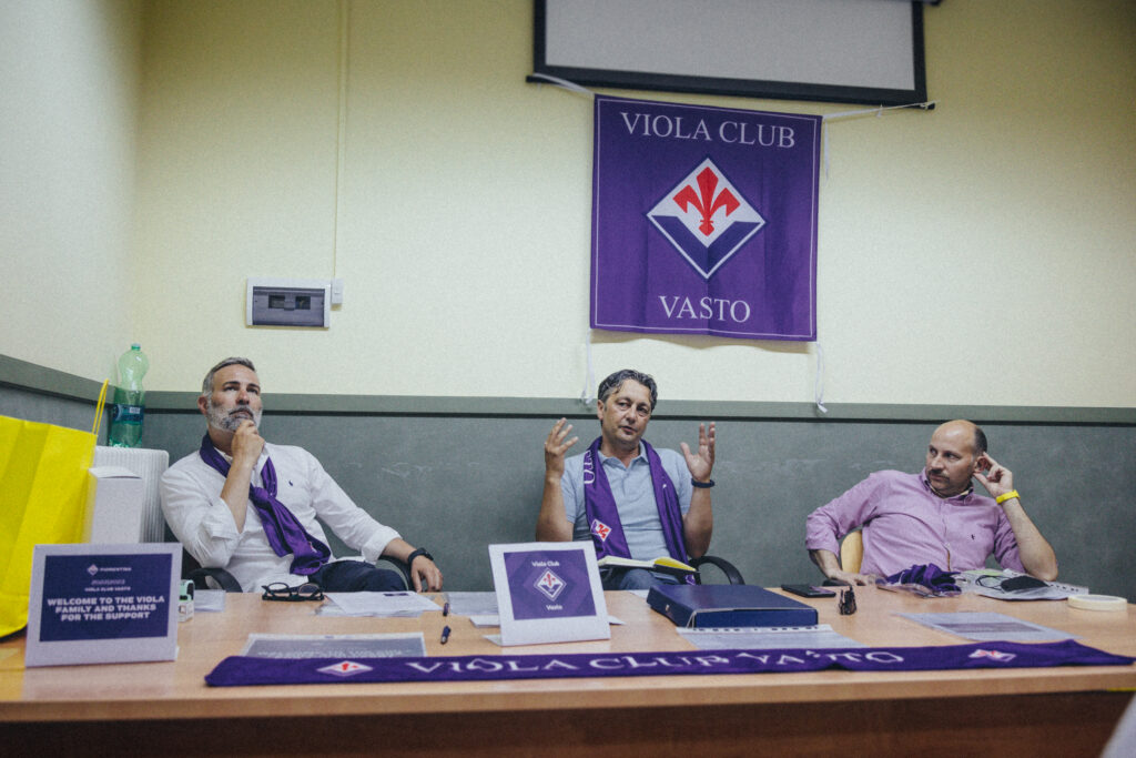 Vasto Viola Club fa il suo ingresso in città 1 fior2