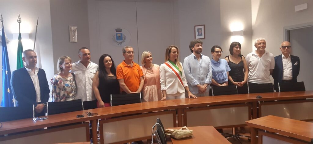 Emanuela De Nicolis da oggi è sindaco di San Salvo, proclamati gli eletti - VIDEO e Gallery 1 giunta san salvo1