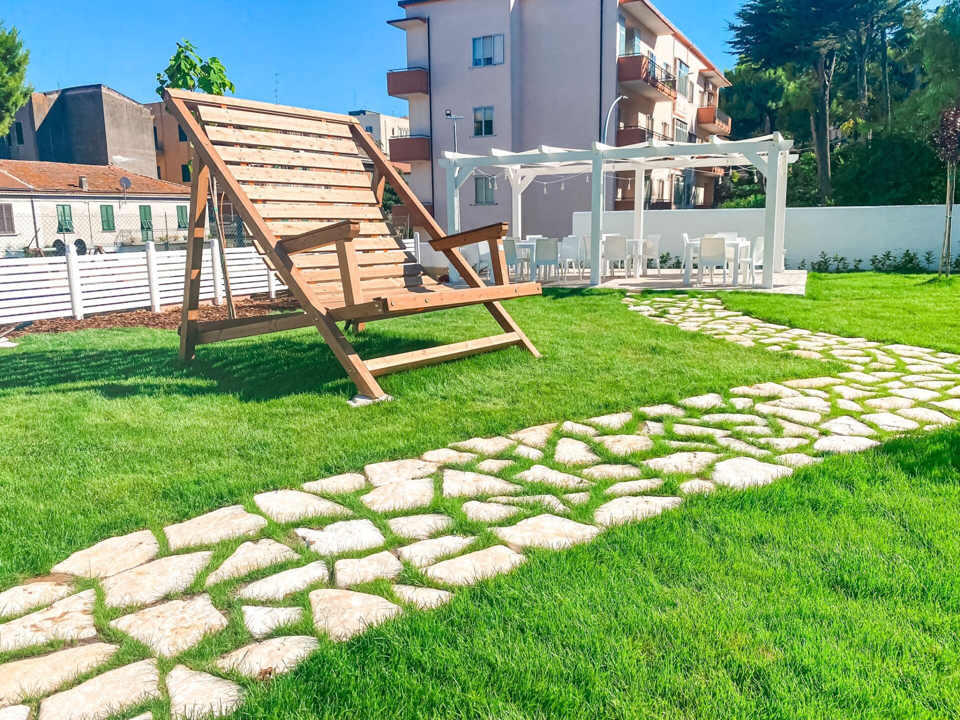 Arriva un'area verde per eventi privati al Nuovo Polo San Gabriele 8 WhatsApp Image 2022 07 15 at 17.25.40 4