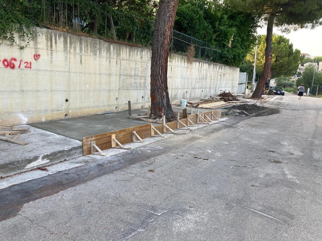 Lavori in corso a Paglieta per la manutenzione di strade e marciapiedi - Gallery 4 lavori paglieta1