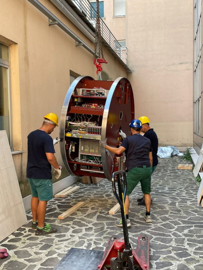 A breve nuovo acceleratore lineare all'ospedale di Chieti - Foto 2 acceleratore lineare 03