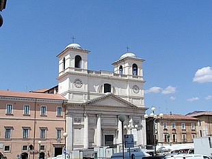 Il Duomo dell'Aquila, prima tappa di Papa Francesco