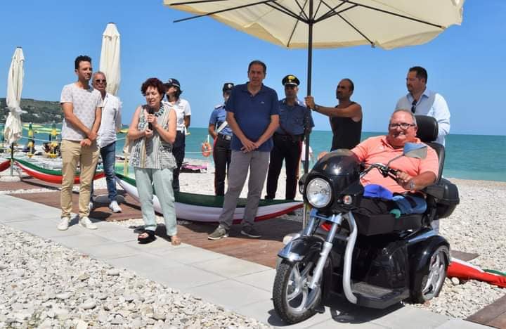 A Fossacesia arrivano nuove attrezzature nella "Spiaggia per tutti" - Gallery 3 fossa1 1