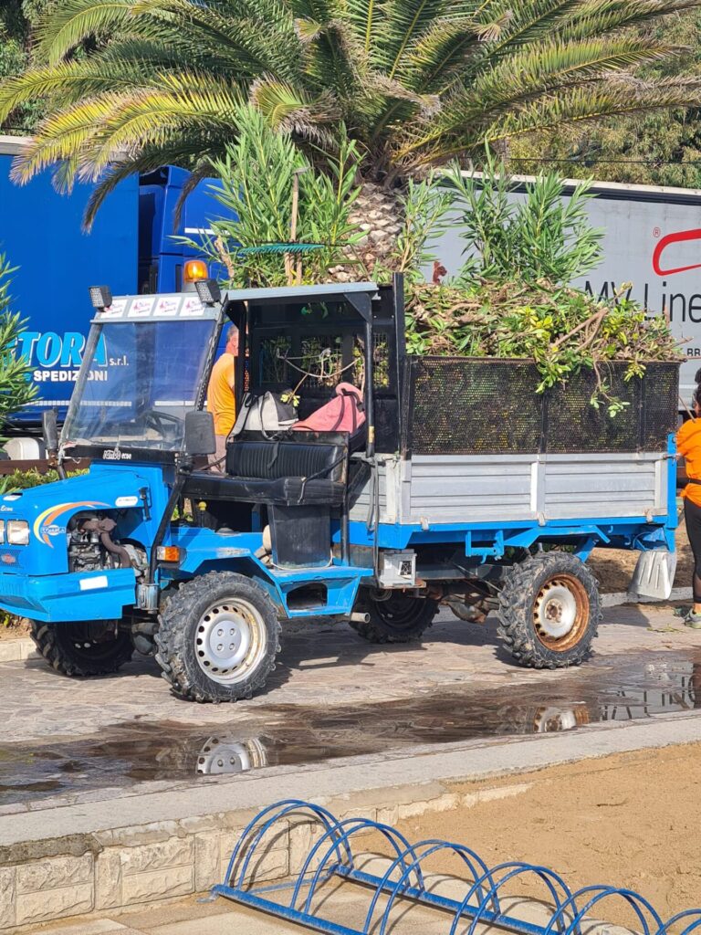 Jova Beach Party, a Fosso Marino va via il Ginestrino delle spiagge - Gallery 2 lavori jbp2 1
