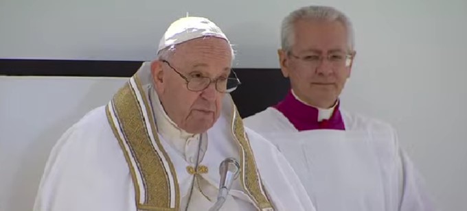 Papa Francesco a L'Aquila apre la Porta Santa e dà il via al Giubileo celestiniano - Foto 11 omelia