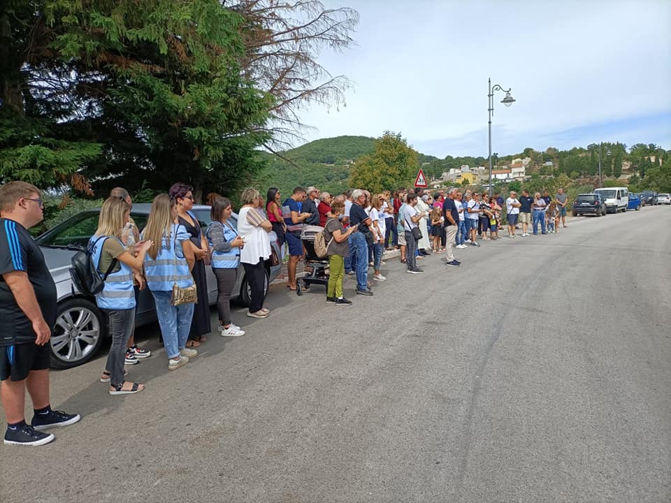 Inaugurato a Fresagrandinaria il murale di ANFASS Vasto e AVIS Vasto per diffondere umanità e amore - Gallery 4 fresa2