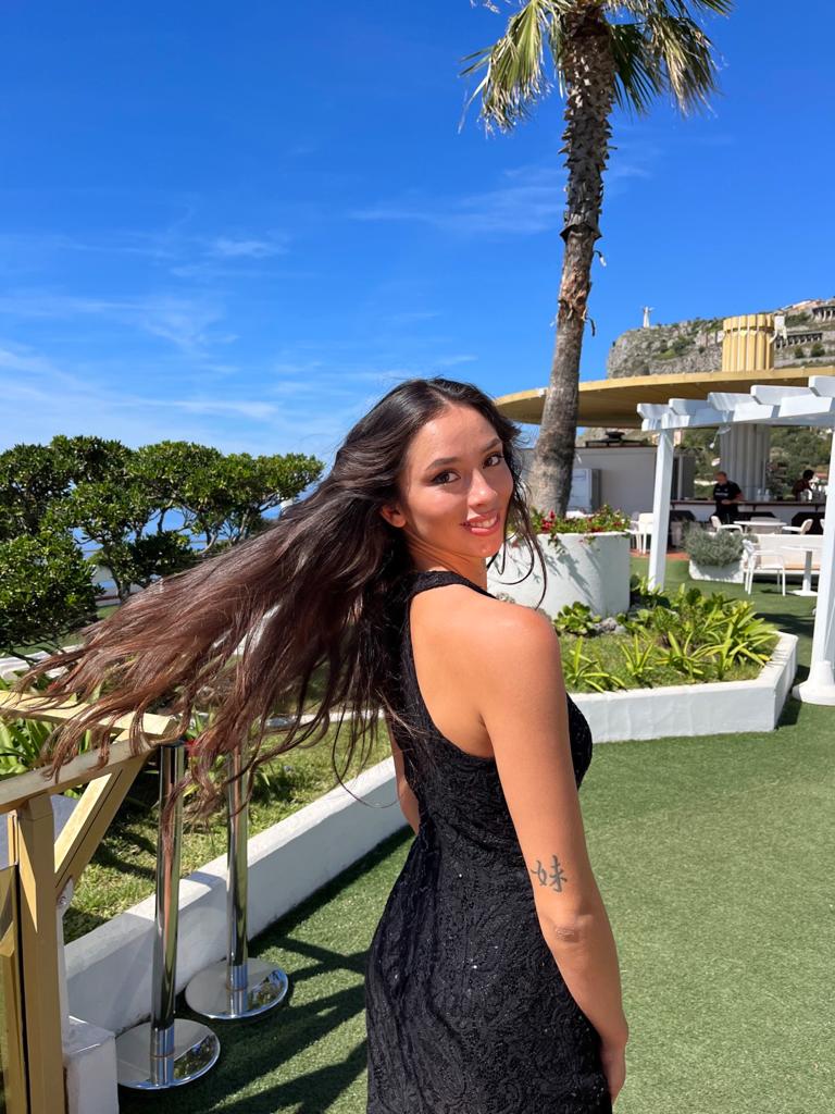La modella abruzzese Maria Carmen Crescenzi seconda alla finale del concorso di bellezza Miss Grand International - Gallery 2 modella1
