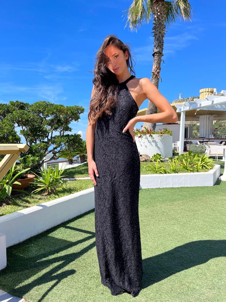 La modella abruzzese Maria Carmen Crescenzi seconda alla finale del concorso di bellezza Miss Grand International - Gallery 3 modella3
