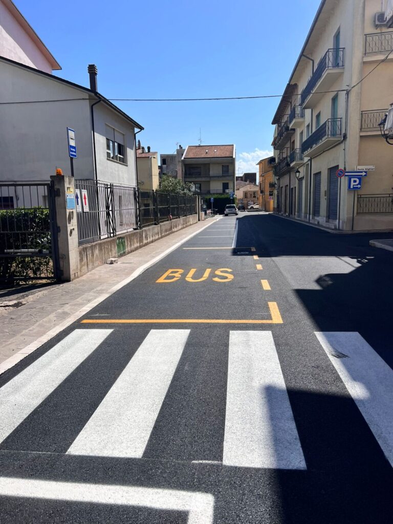 Nuovi parcheggi in piazza Vitale Artese in attesa del progetto più ambizioso di riqualificazione del centro storico - Gallery 4 piazza artese2
