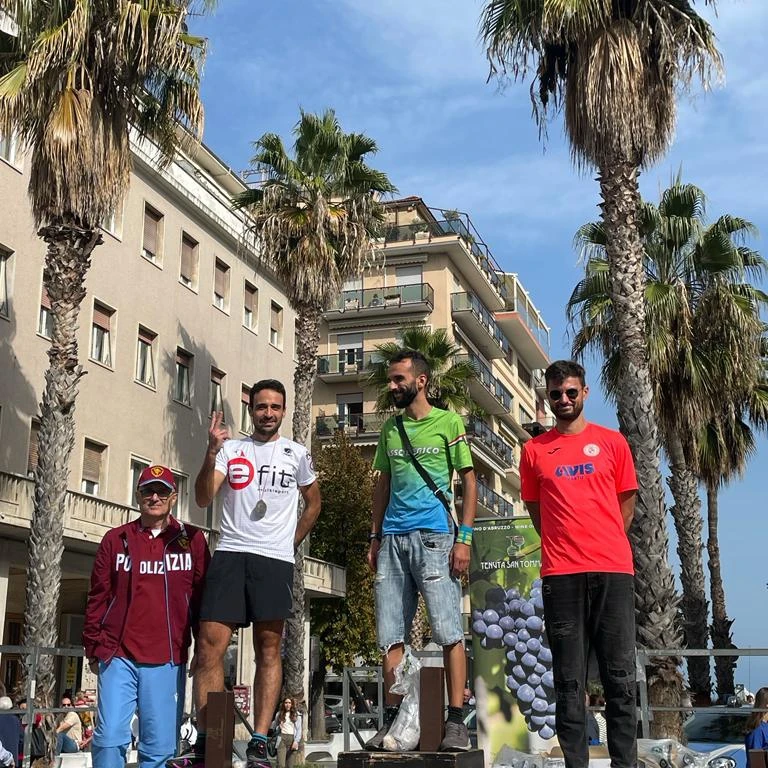 La Podistica Vasto partecipa alla Venice Marathon e alla "Pesgara" - Gallery 5 IMG 20221024 101251 694