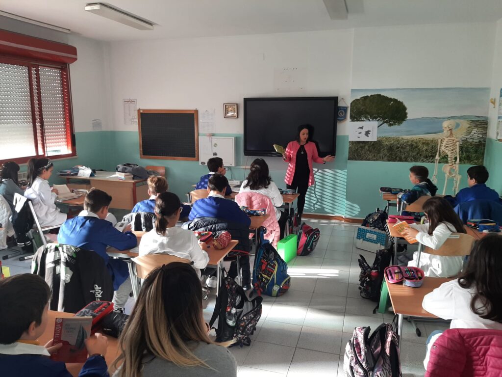 Infanzia e Primaria coinvolti in tante letture entusiasmanti con i librai: Manuela Petroro e Chiara nei libri - Gallery 5 32
