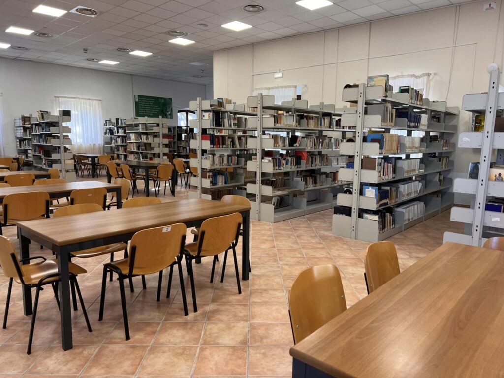 Ortona, riaperta la biblioteca Comunale - Gallery 2 4 5