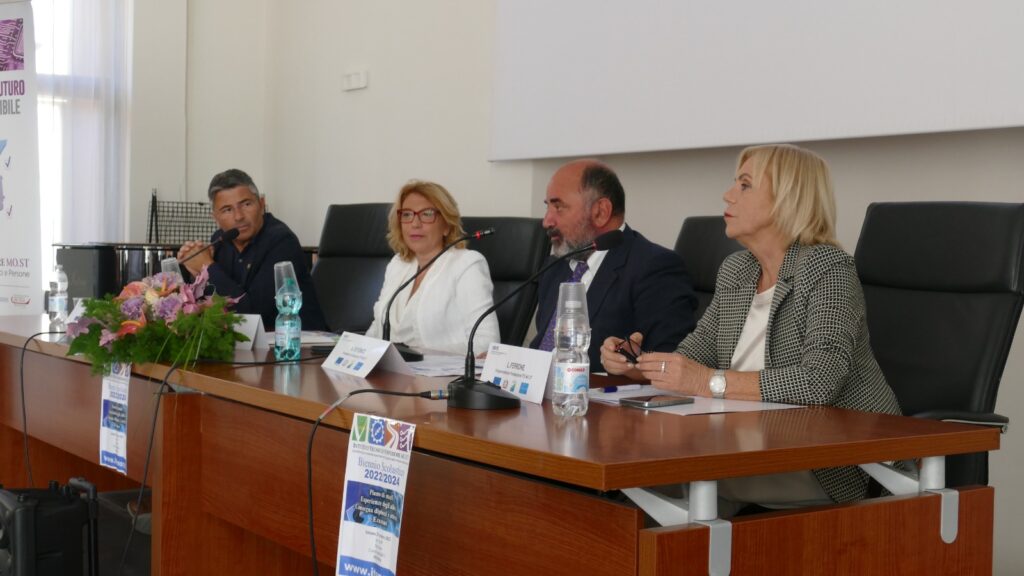 Ortona, inaugurato il biennio 2022-2024 dell'Istituto Tecnico Superiore per la Mobilità sostenibile - Gallery 9 Foto 6