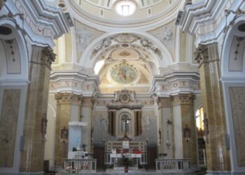 Palmoli Chiesa interno