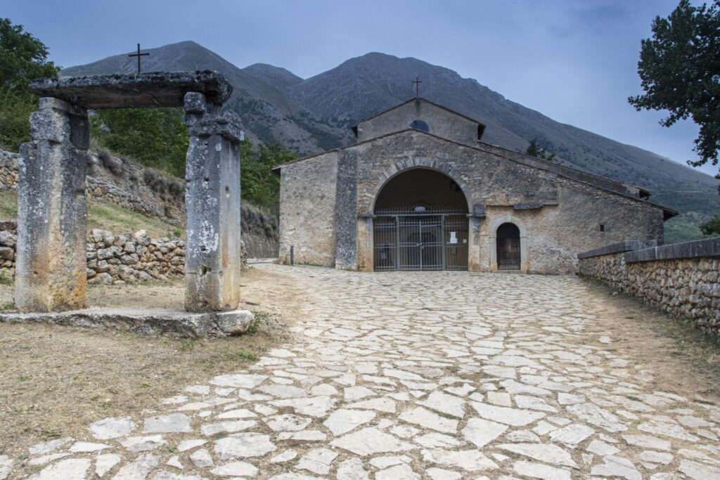 Santa Maria in Valle Porclaneta 11