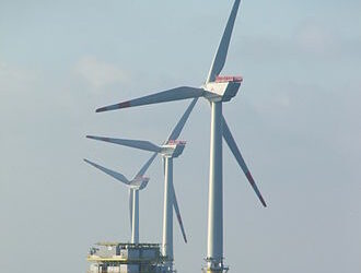 Un esempio di parco eolico marino