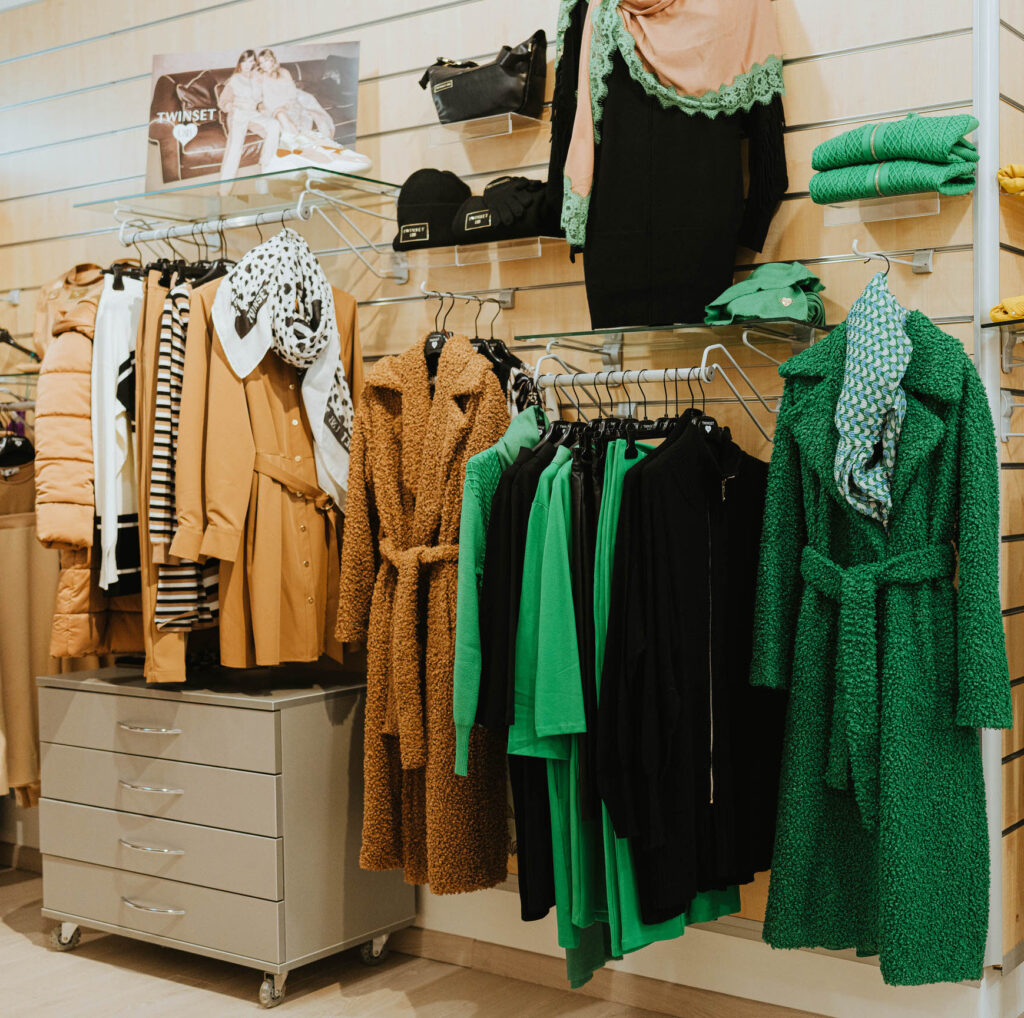 Il fashion store D’Ambrosio aperto tutto l’anno - Gallery 4 red3