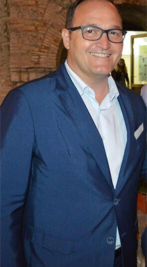 Il sindaco di Casoli, Massimo Tiberini