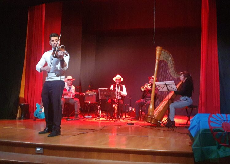 olocausto apertura