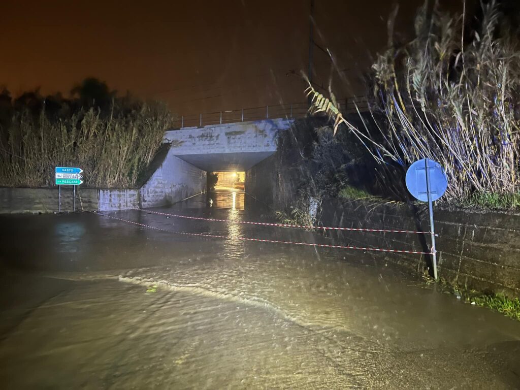 Neve nel Vastese, vento e pioggia sulla costa - Gallery 4 prot3