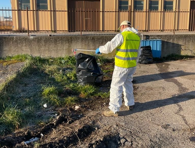 San Salvo, lavori di pulizia in viale Libero Grassi e viale Germania - GALLERY 3 2023 pulizia germania 2