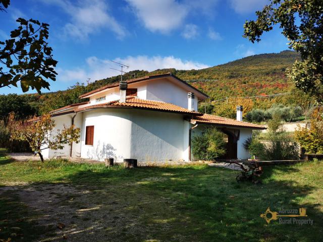 Vuoi vendere il tuo immobile ad acquirenti americani? Scegli Abruzzo Rural Property 4 5