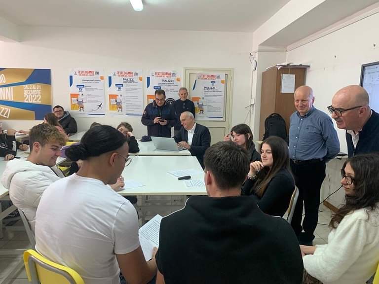 Ieri all'Itset Palizzi attività di PCTO con la Federazione nazionale Maestri del lavoro - GALLERY 2 WhatsApp Image 2023 02 23 at 10.19.09 1