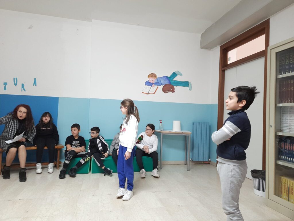 ''Dai raccontami … una storia!” alla scuola primaria “Luigi Martella” e alla scuola secondaria di I grado “Gabriele Rossetti” 2 336641795 1580105995790970 2781291176151770542 n