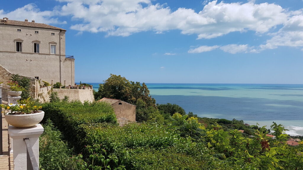 Vasto Palazzo DAvalos foto di Monica Carugno