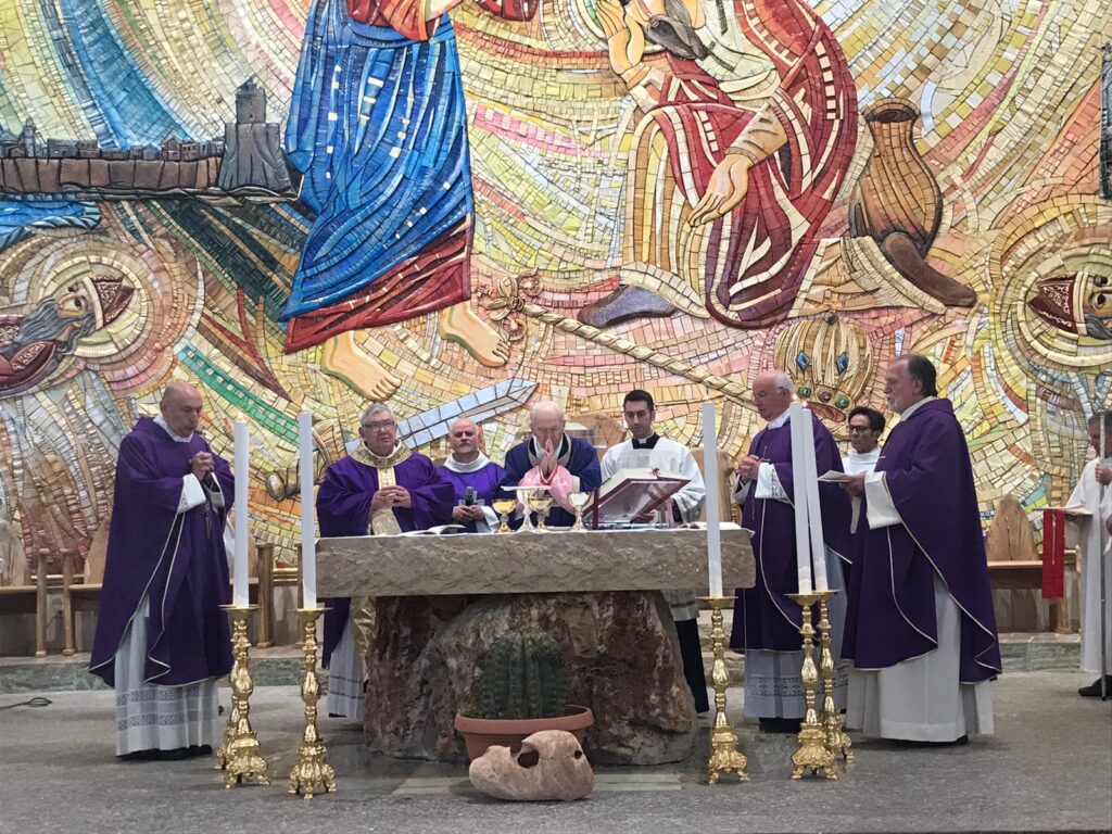 celebrazione chiesa di San Timoteo presieduta dal Cardinale Re 3