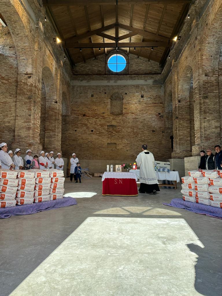 A Pollutri si ripete la sfilata dei trattori ed il pranzo della "domenica delle some di San Nicola" - Gallery 3 Immagine WhatsApp 2023 04 23 ore 22.21.54 2
