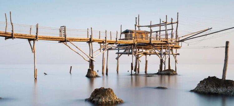 San Vito Chietino Trabocco Capo Turchino 2 © Archivio CARSA Edizioni Foto Riccardo Lucidi 1 1 1024x341 1