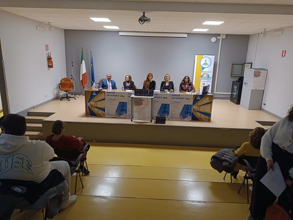 presentazione libro Acquesta Migliorelli Vasto 15 aprile 23 1