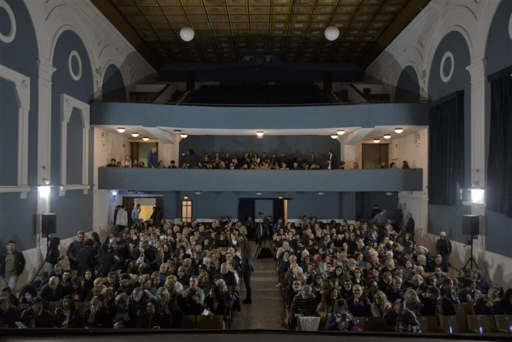 Teatro Studio Vasto festeggia 10 anni di attività con "Il Ventaglio di Lady Windermere" - Gallery 3 123