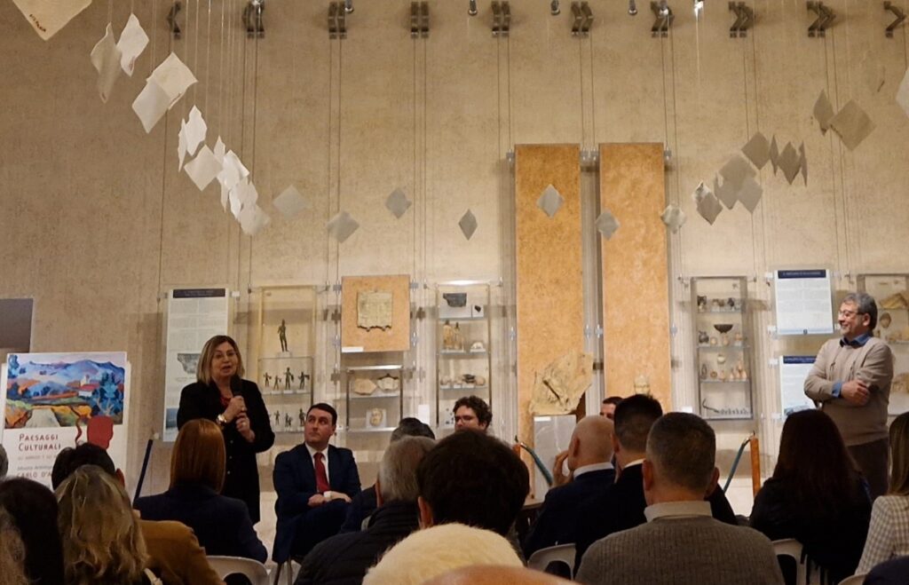 Menna taglia il nastro alla mostra su Carlo d'Aloisio - Gallery 4 20230513 181037 1