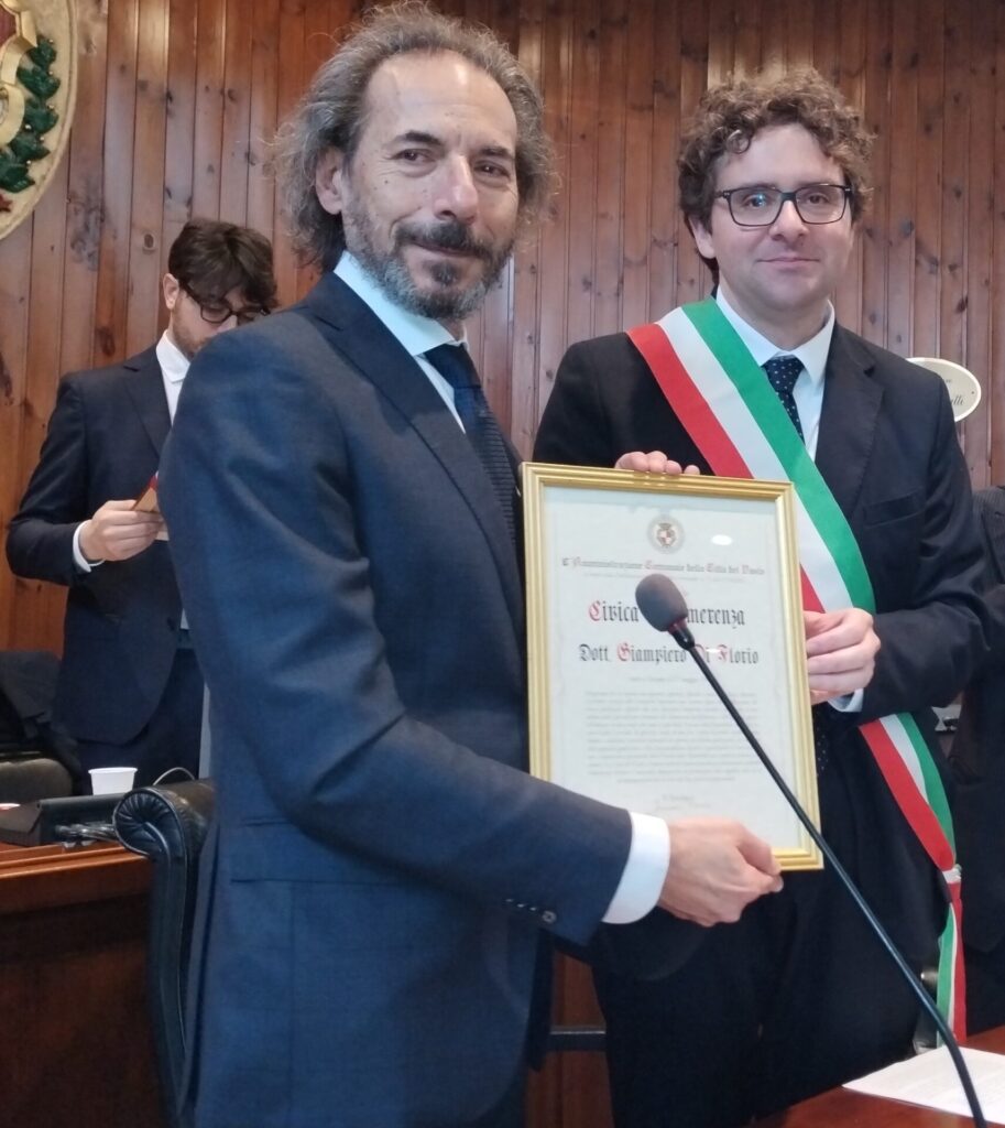 Attestato di civica benemerenza a Bruno Giangiacomo e Giampiero Di Florio 5 Menna e Di Florio