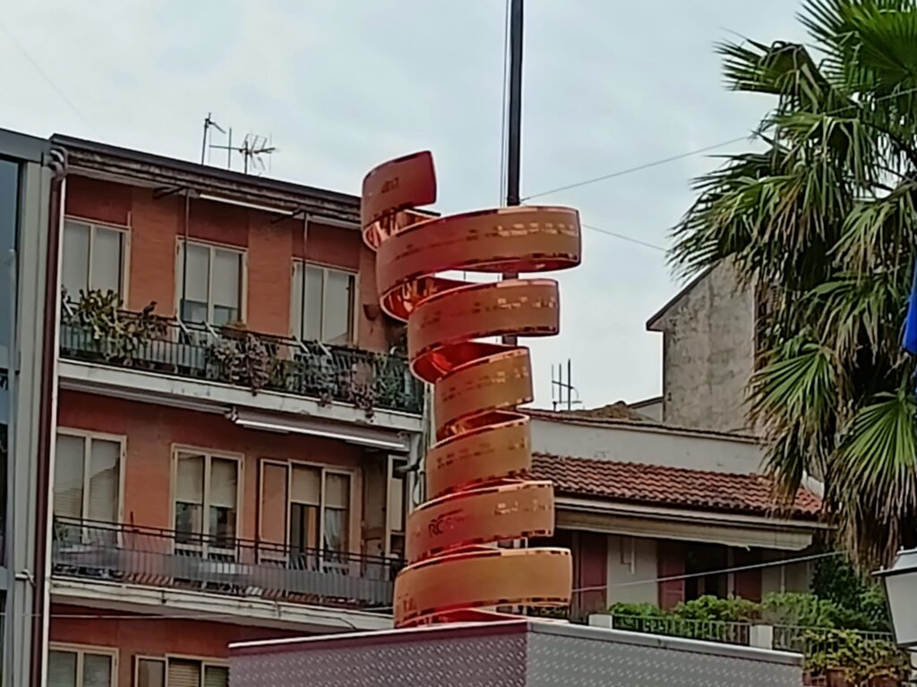 Il cielo si tinge di rosa, Vasto saluta il Giro - Video e Gallery 4 coppa