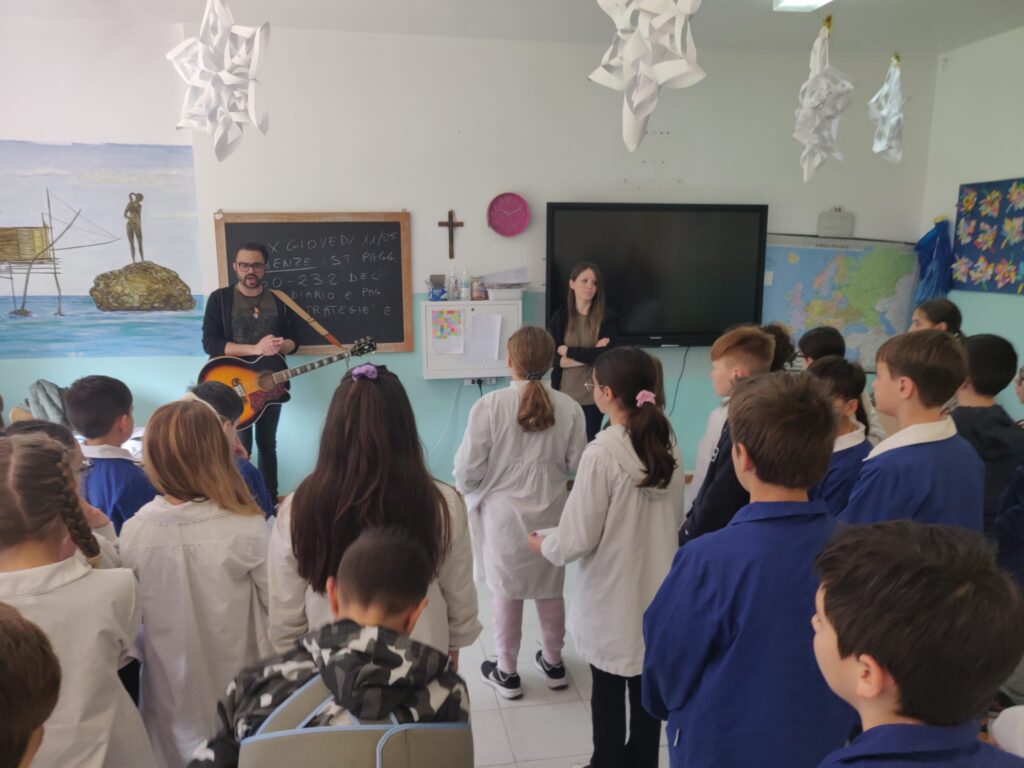 "Io sono un albero" la canzone scritta dai Malati Immaginari insieme agli studenti della Spataro - Gallery 7 222