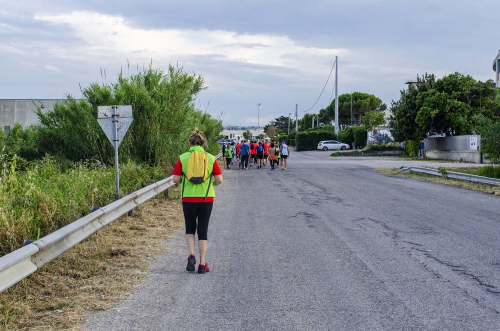 Vasto a sostegno dell'Emilia Romagna: camminata solidale nei pressi di Punta Penna 8 DSC8220