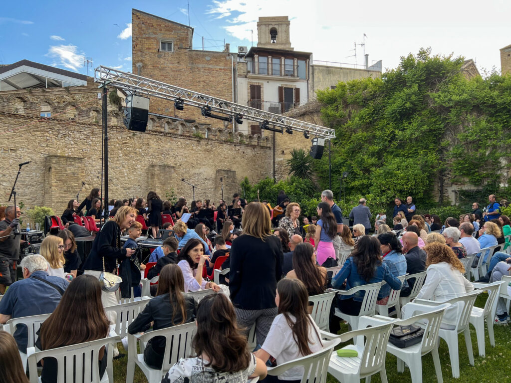 I giardini d’Avalos accolgono l’orchestra giovanile Rossetti 5 IMG 1103 1