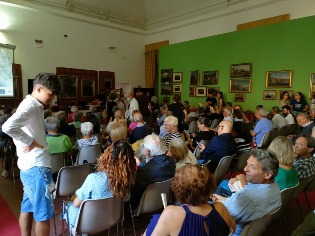«Noi non siamo altro che polvere di stelle» per l'astrofisica 4 convegno8