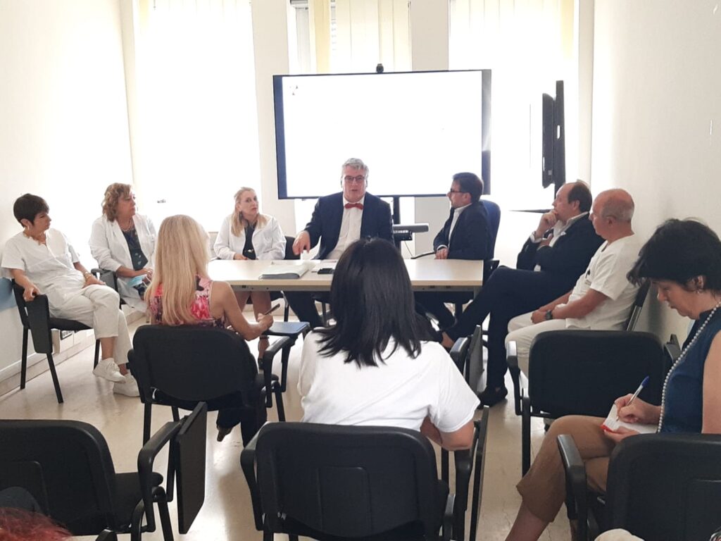 Ospedale di Vasto, Smargiassi (M5S) e Paolucci (Pd) all'attacco contro il dg Thomas Schael 2 dg conf stampa vasto