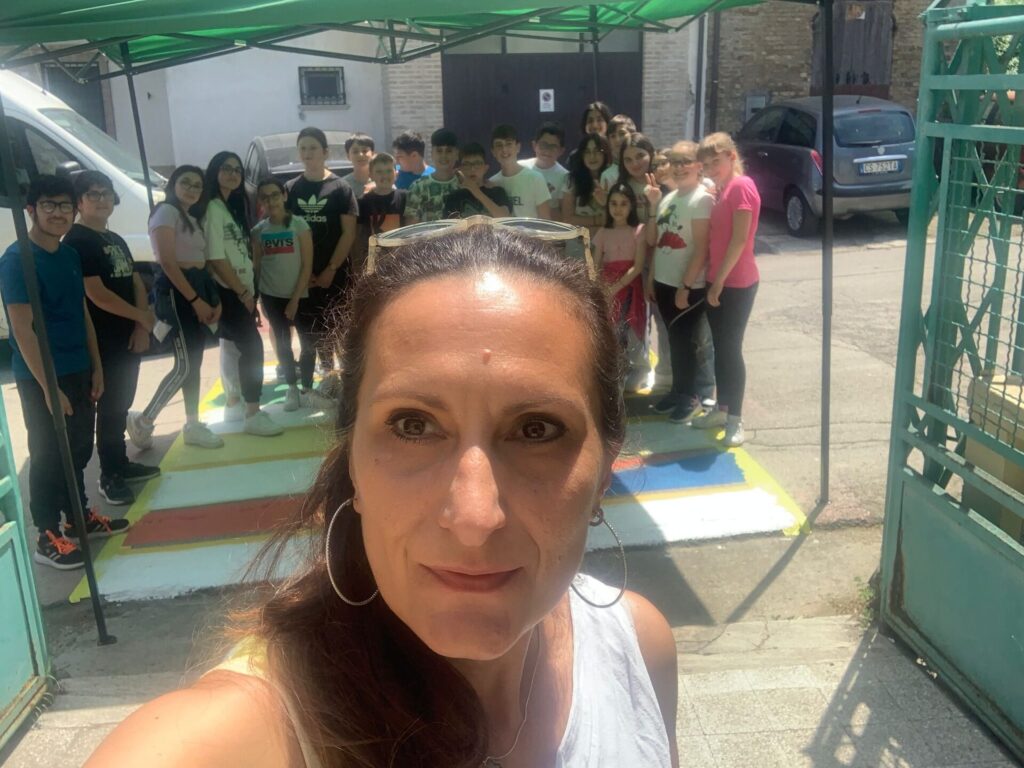 Strisce pedonali a Pollutri grazie alla scuola media 3 pollutri4