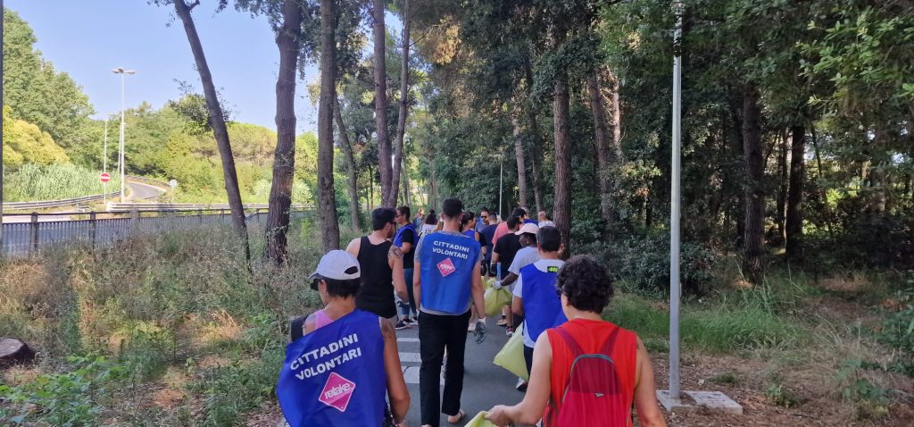 Comune di San Salvo, Retake e Amazon insieme per il rispetto dell'ambiente 4 2023 retake 4 pulizia pista 1