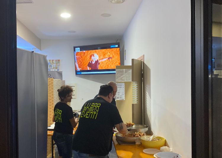Musica, buon cibo e divertimento a Cupello con Ivan Garage Band 3 Cupello 2 1