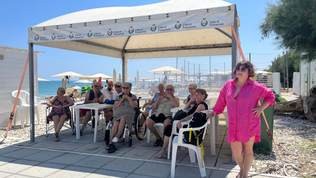 Servizio spiaggia accessibile e inclusiva con bici a Fossacesia 2 IMG 20230705 WA0088