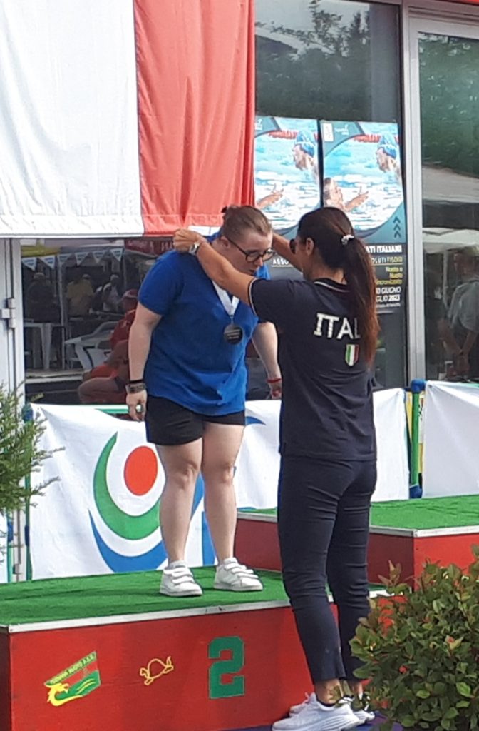 L'atleta casalese Mariella D'Aurizio ai Campionati di nuoto a Terni 2 Immagine WhatsApp 2023 07 01 ore 17.54.57