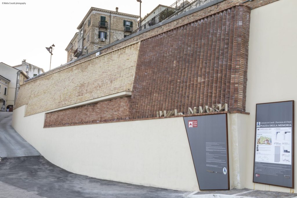 Piazza Memoria Casoli
